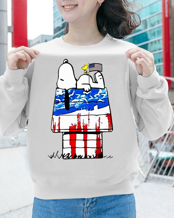 Snoopy And Woodstock Sleeping House American Flag Independence Day t-shirt sweatshirt
