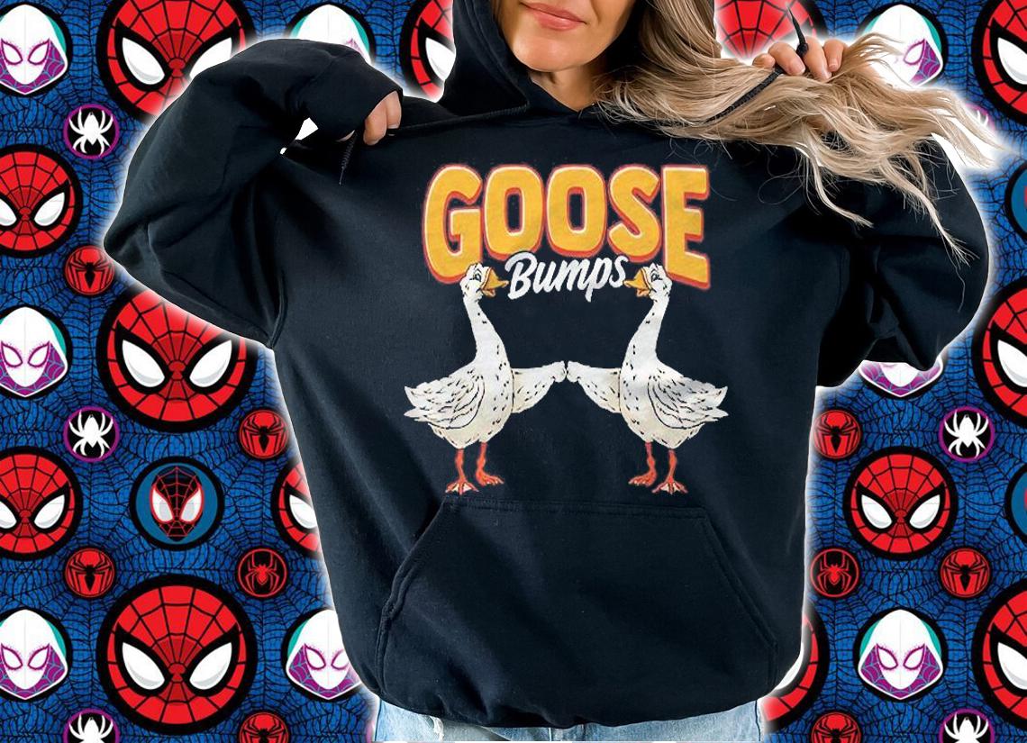 Cute & Funny Goose Bumps Goosebumps Animal Pun Pullover Shirt