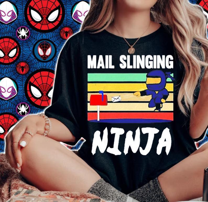Mens Mail Slinging Ninja Mailman Mail Carrier Retro Postman T-Shirt