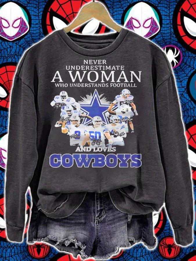 Never underestimate a woman who understands football and love Dallas Cowboys signatures 2022 T-shirt