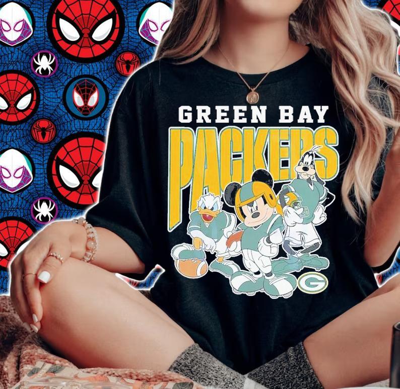 Green Bay Packers Football Disney Mickey Mouse Vintage NFL Shirt woman shirt