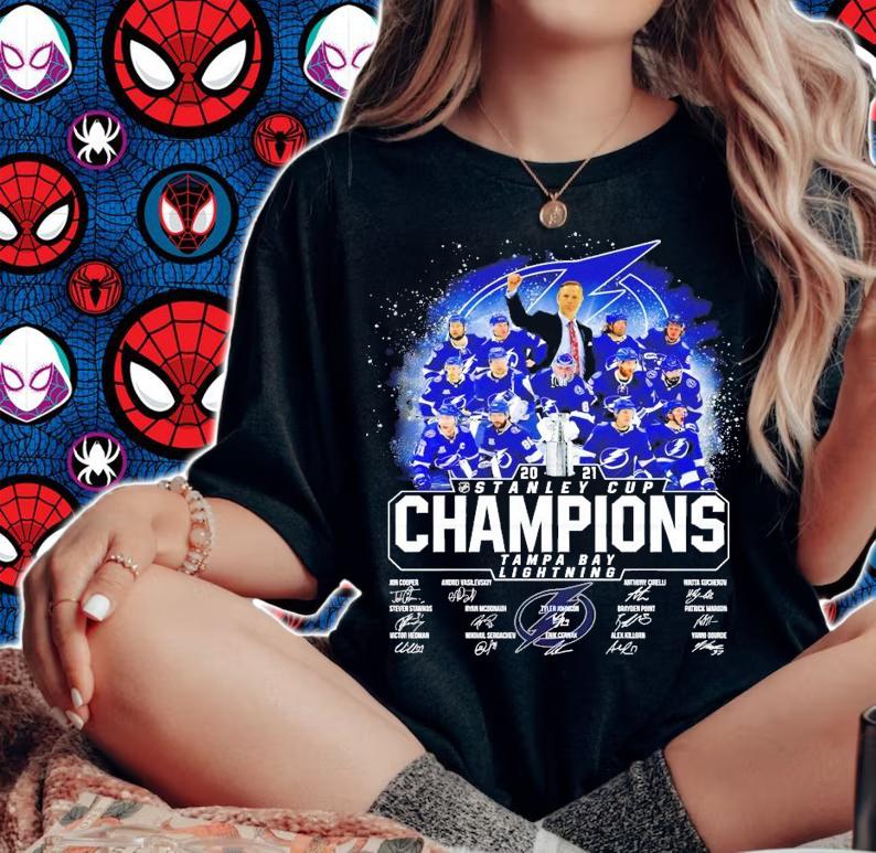2021 Stanley Cup Champions Tampa Bay Lighting signatures shirt